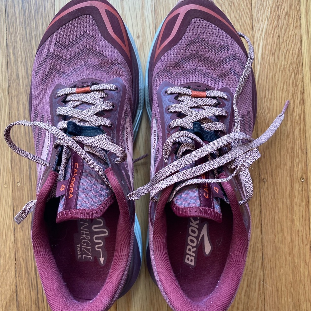 LIKE NEW Brooks Caldera 4 Trail Running Shoes